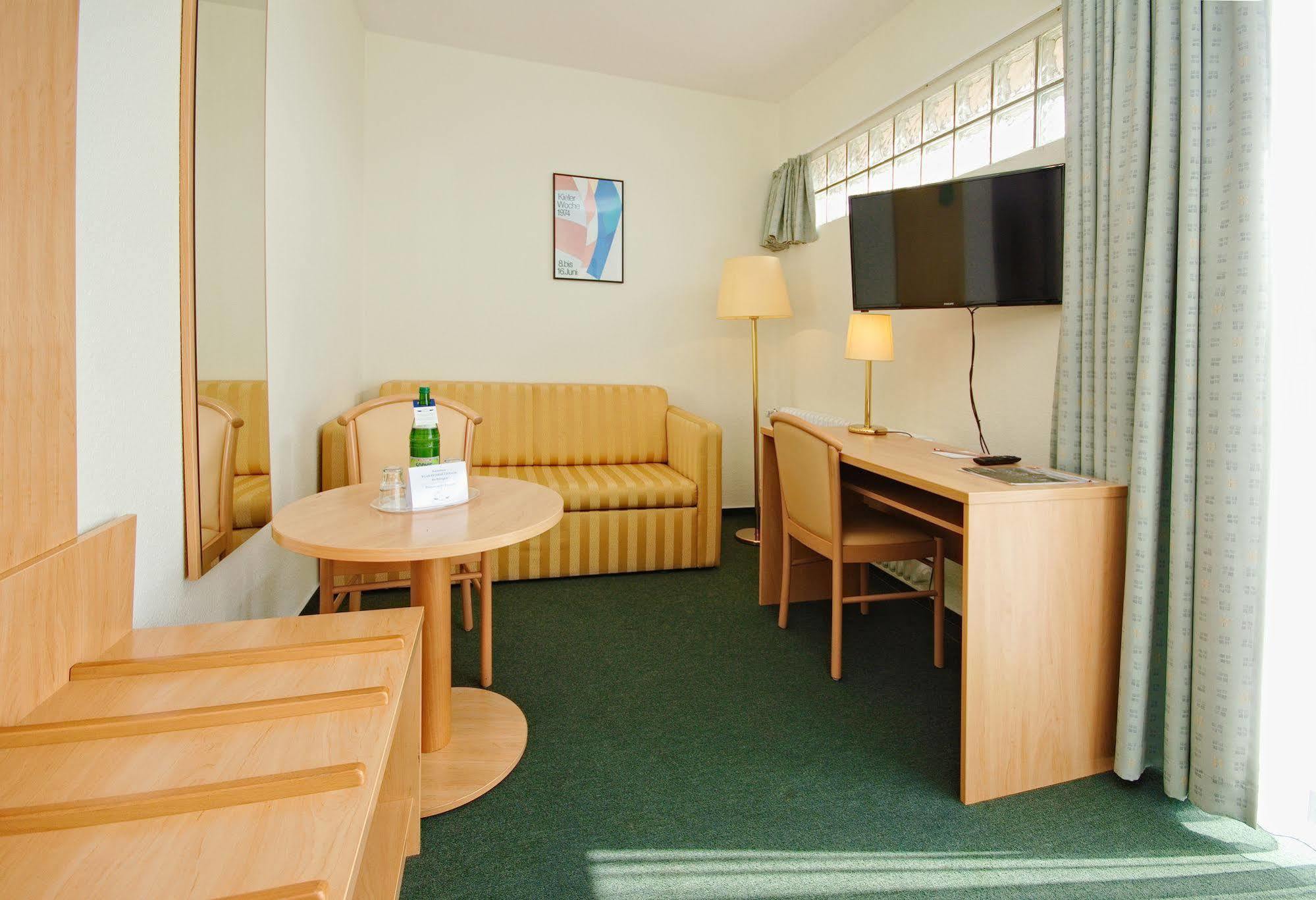 Hotel Wiking Kiel Dış mekan fotoğraf